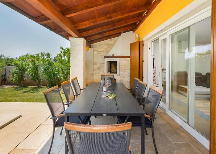 Katharina Villa Kirmenjak